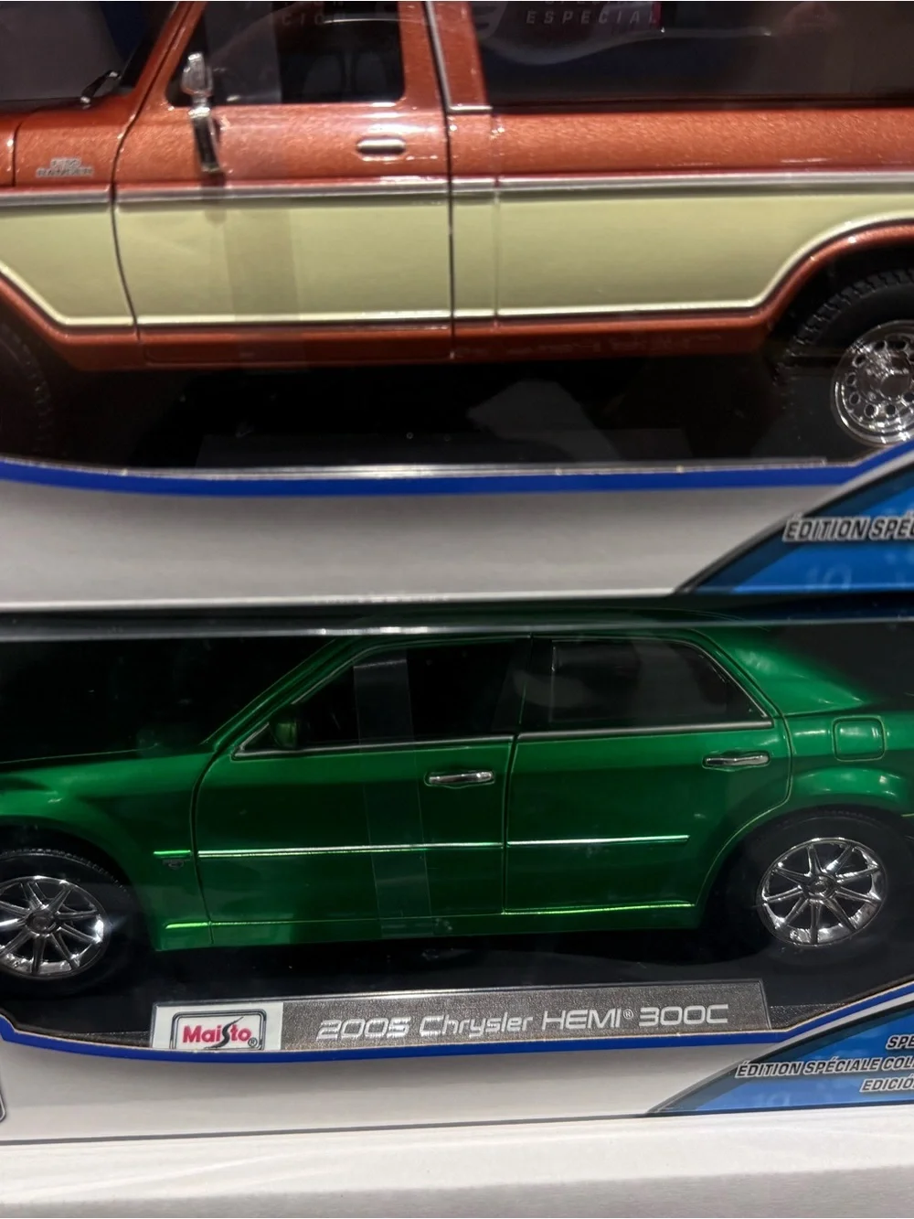 1:18 scale maisto model cars